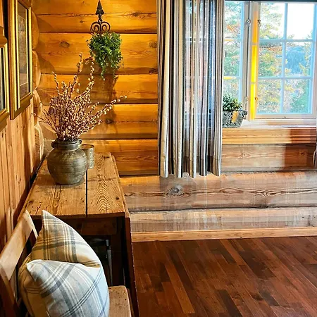 Timber With Hot Tub And Views