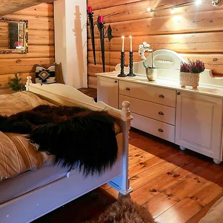 Timber With Hot Tub And Views Dom wakacyjny