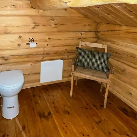 Dom wakacyjny Timber With Hot Tub And Views *