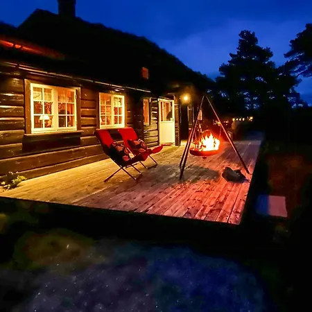 Timber With Hot Tub And Views Heimdal