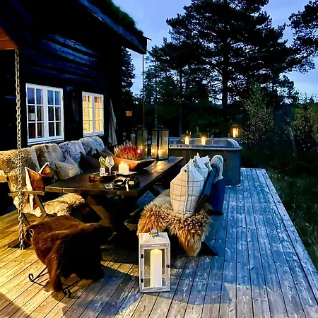 Timber With Hot Tub And Views Dom wakacyjny