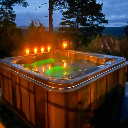 Timber With Hot Tub And Views